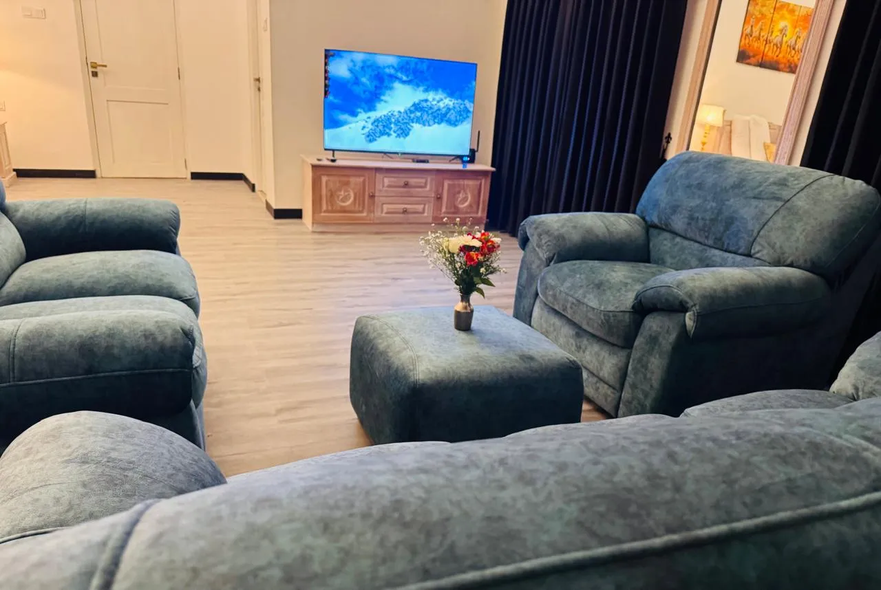 Luxury Suite Room - Gallery Image